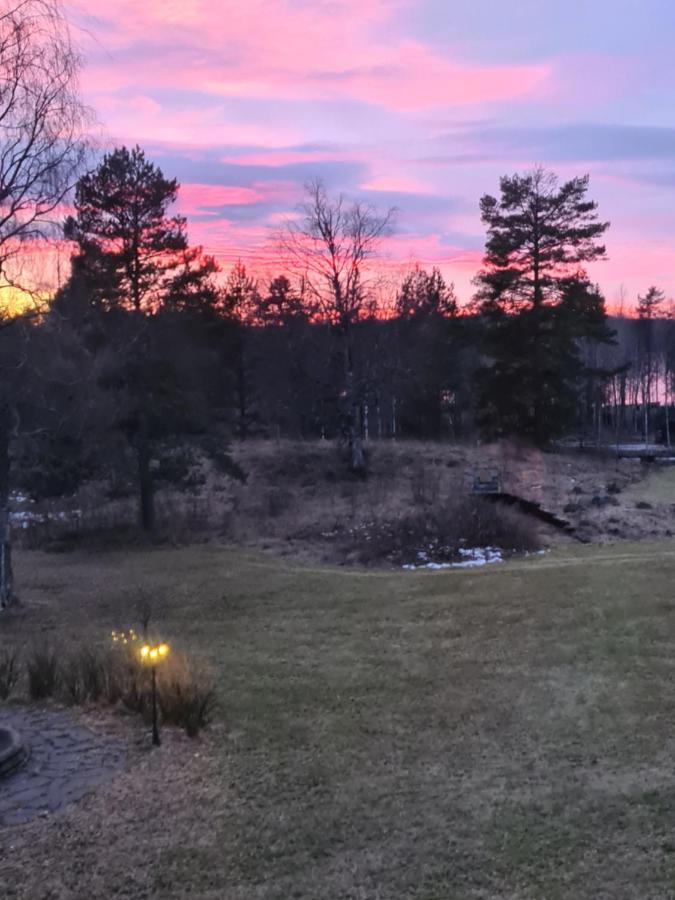 Skogsbrynet B&B, Bredsjoe Nya Herrgard Hällefors 외부 사진