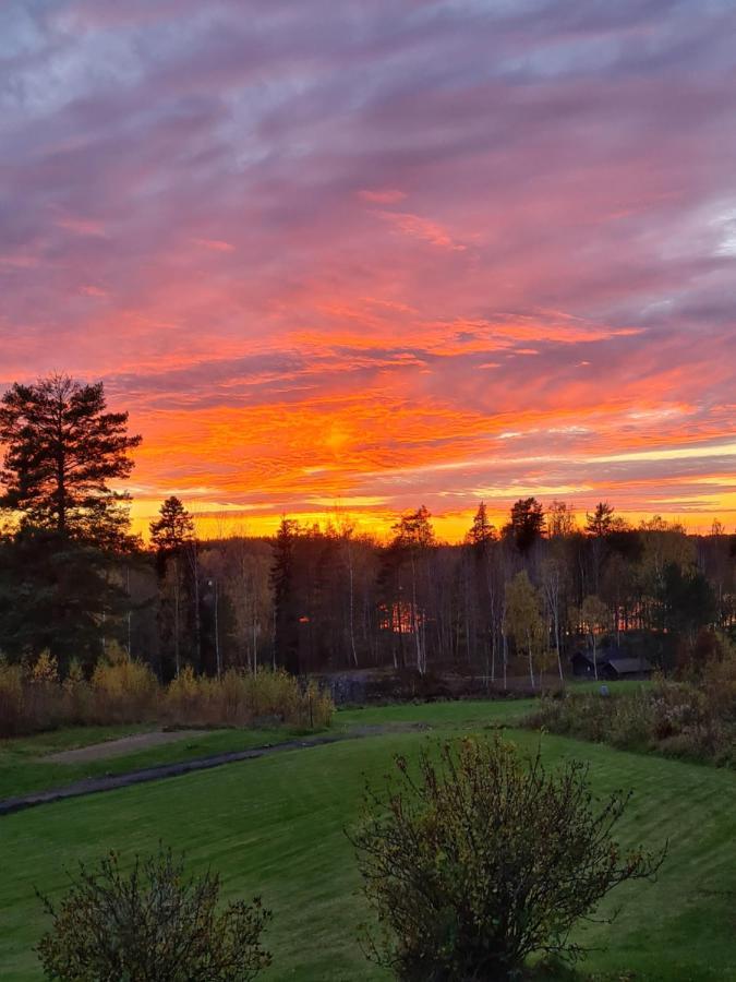 Skogsbrynet B&B, Bredsjoe Nya Herrgard Hällefors 외부 사진